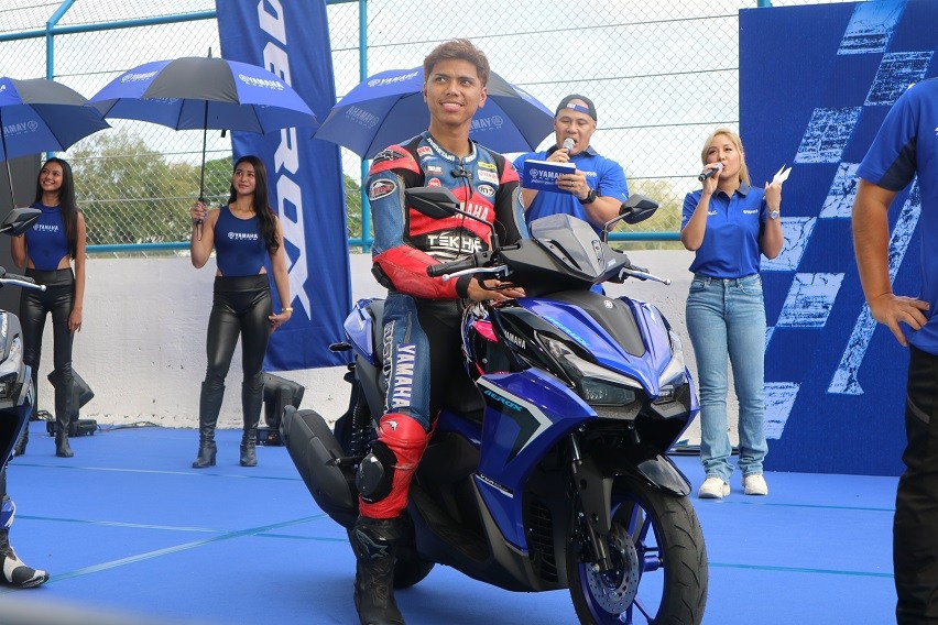 Yamaha Aerox Blue