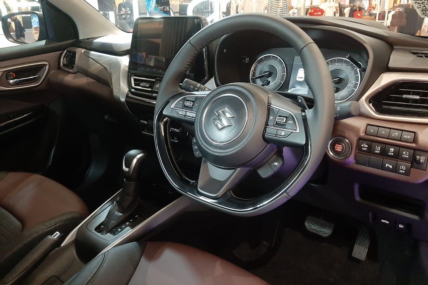 interior Suzuki Fronx SGX