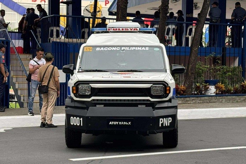 Modified Toyota Tamaraw police car