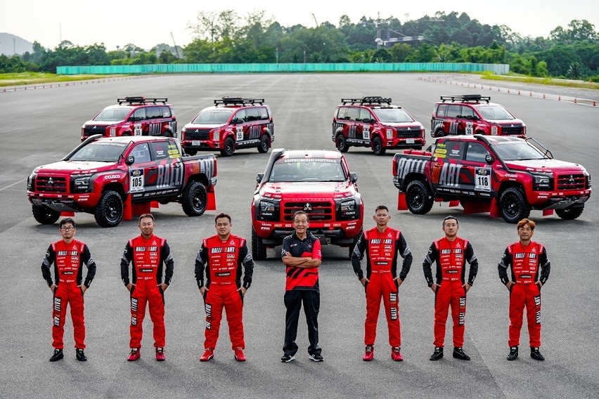 Team Mitsubishi Ralliart AXCR 2025