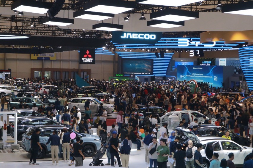 SPK Naik 12 Persen Tapi Nilai Transaksi Turun di GIIAS 2025, Kenapa?