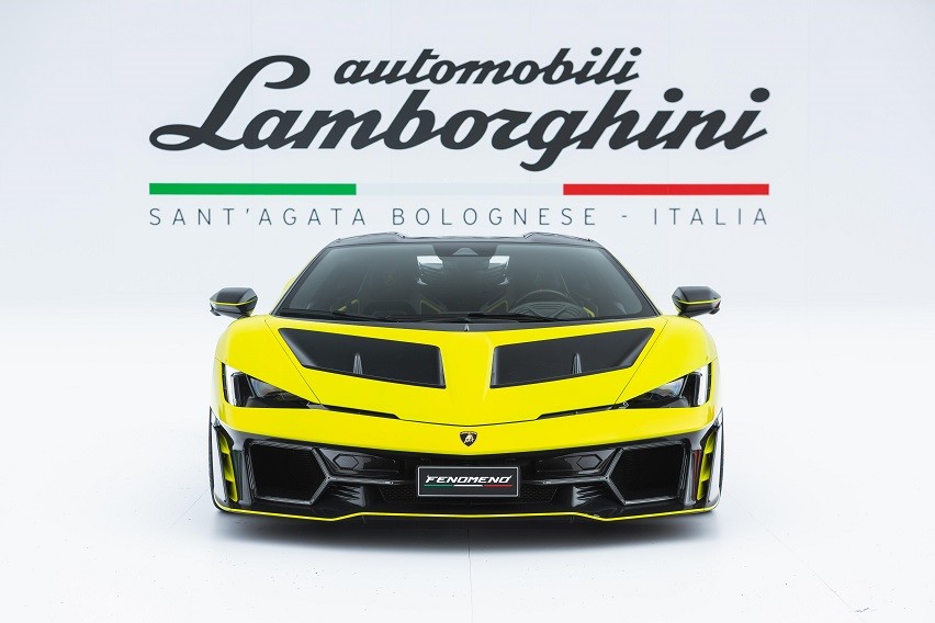 Lamborghini Fenomeno breaks cover