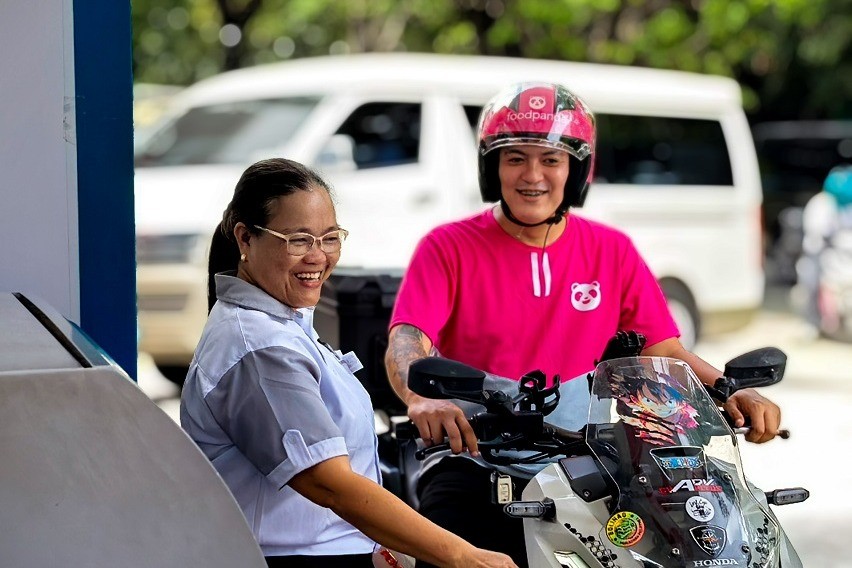 Foodpanda riders get P10/L price cuts in Caltex stations
