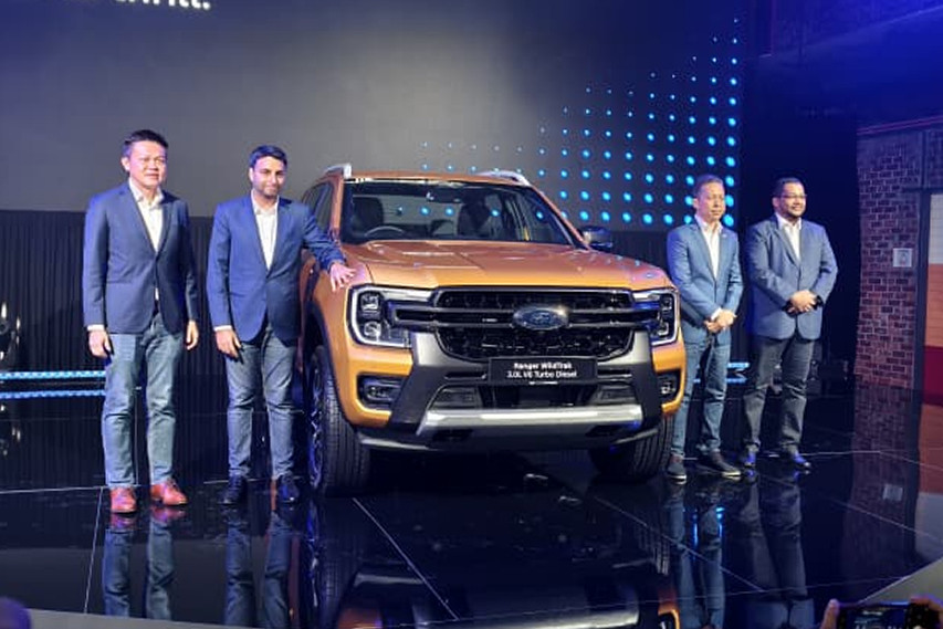 Ford Ranger Wildtrak v6 diesel turbo front view