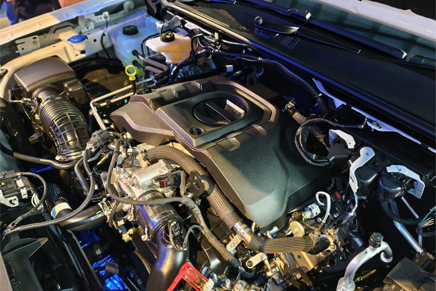 Ford Ranger Wildtrak v6 diesel engine view