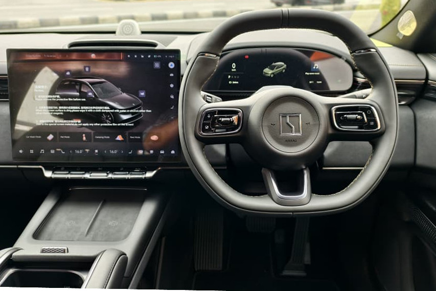 Zeekr 7X steering wheel view Malaysia