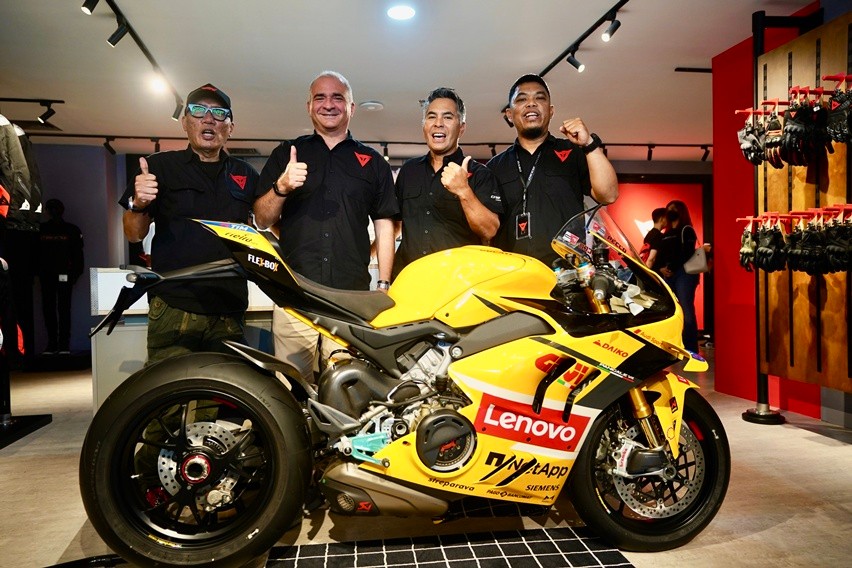 Flagship Store Dainese Resmi Hadir di Jakarta