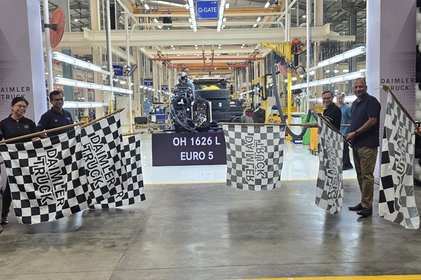 Daimler Indonesia Rilis Sasis Bus Mercedes-Benz 1626L Euro 5 untuk Pasar Ekspor