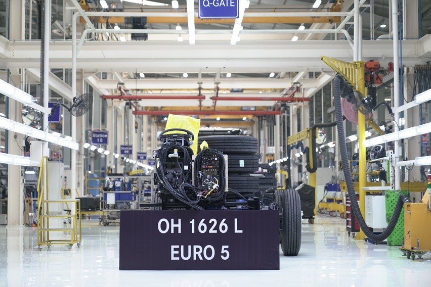 Daimler Sasis OH 1626L