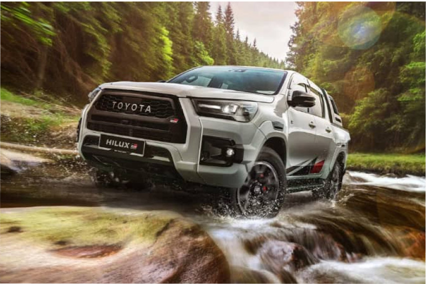 Toyota Hilux GR-S front view