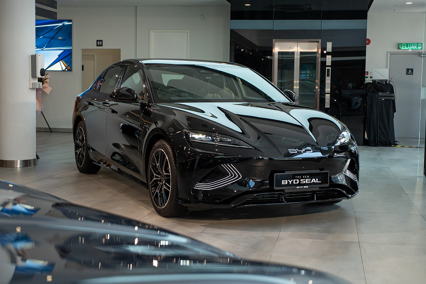 2025 BYD Seal facelift front view Malaysia