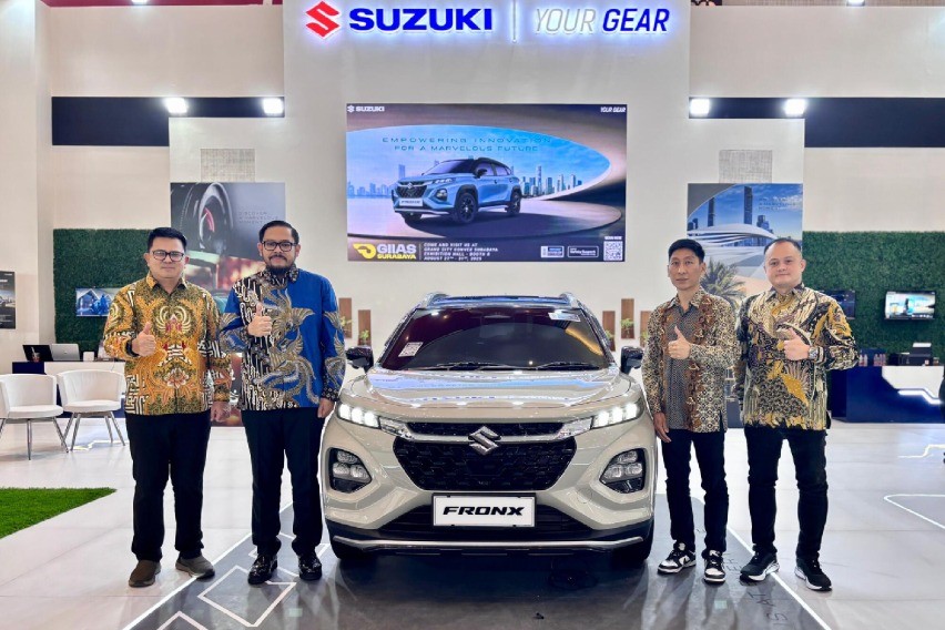 Suzuki Perkenalkan Fronx dan New Carry di GIIAS Surabaya 2025