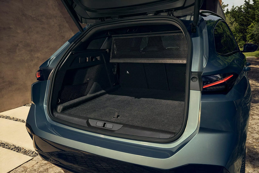 Peugeot 308 cargo space
