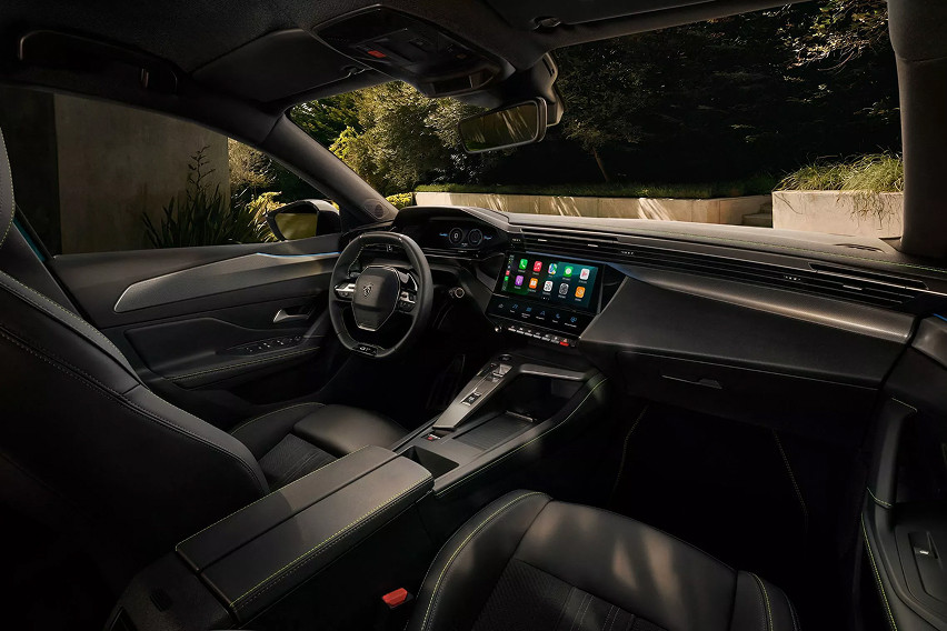 Peugeot 308 interior dashboard