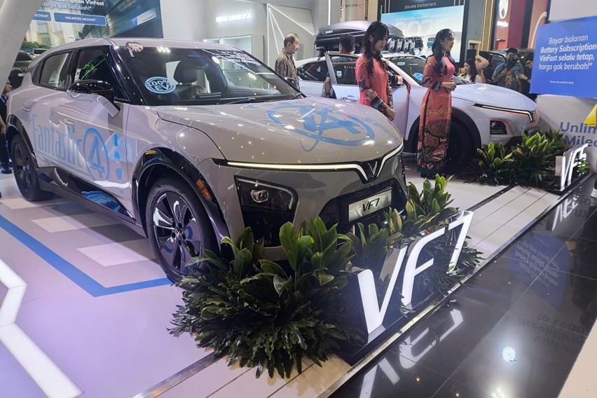 VinFast VF 7 di GIIAS Surabaya 2025