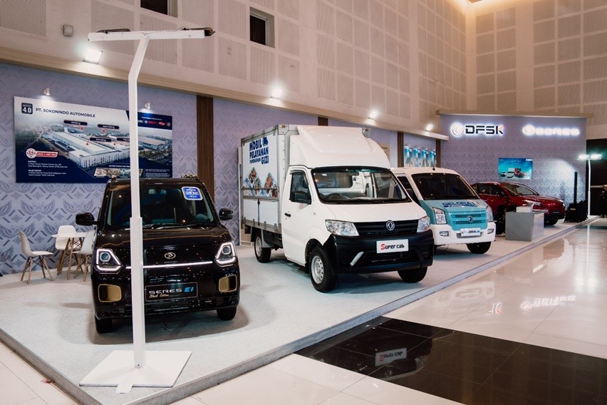 Promo DFSK dan Seres di GIIAS Surabaya 2025