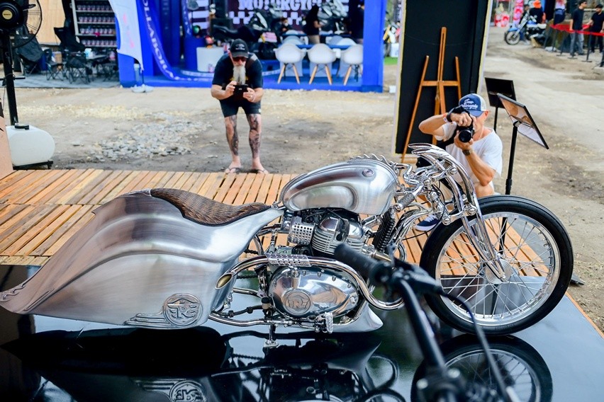 Phoenix dari AMS Garage