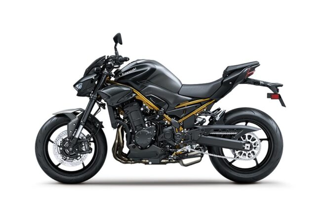 2025/09/Kawasaki-Z900-SE-2026-3.jpg