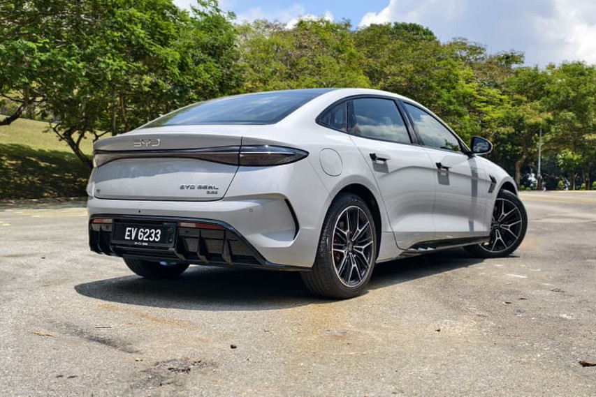 BYD Seal facelift rear view Malaysia