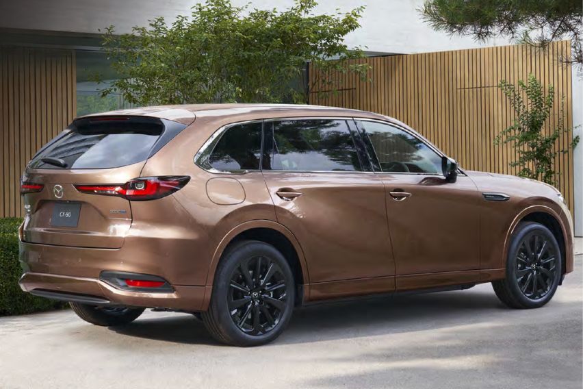 Mazda CX-80 rear