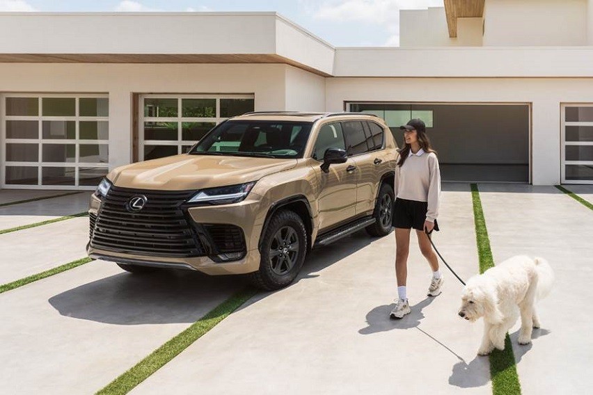 Lexus PH to pamper pets with pop-up at Mitsukoshi