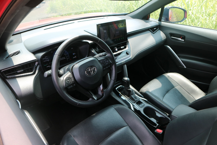 Toyota Corolla Cross GR-S HEV