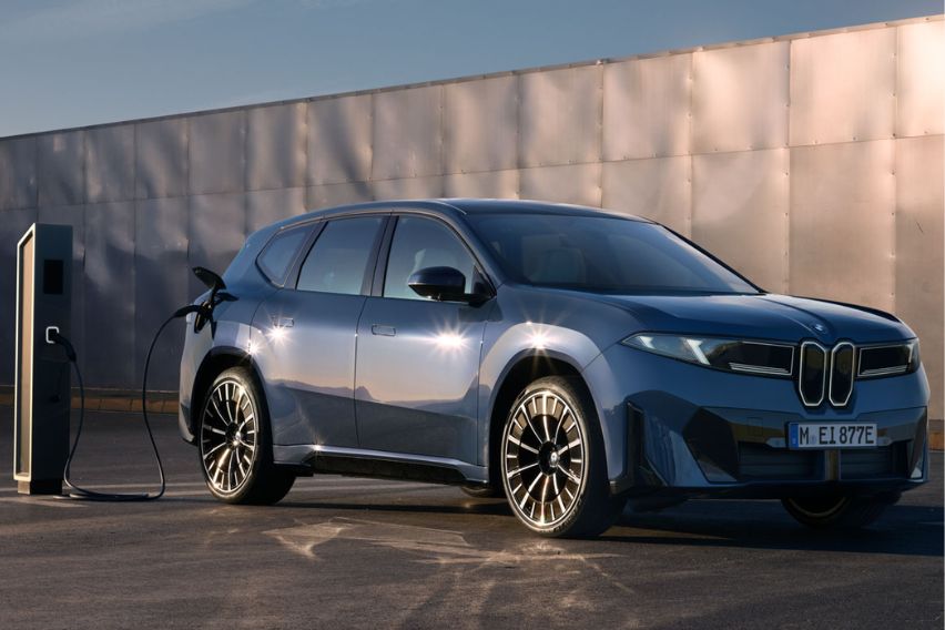 2025 BMW iX3 charging