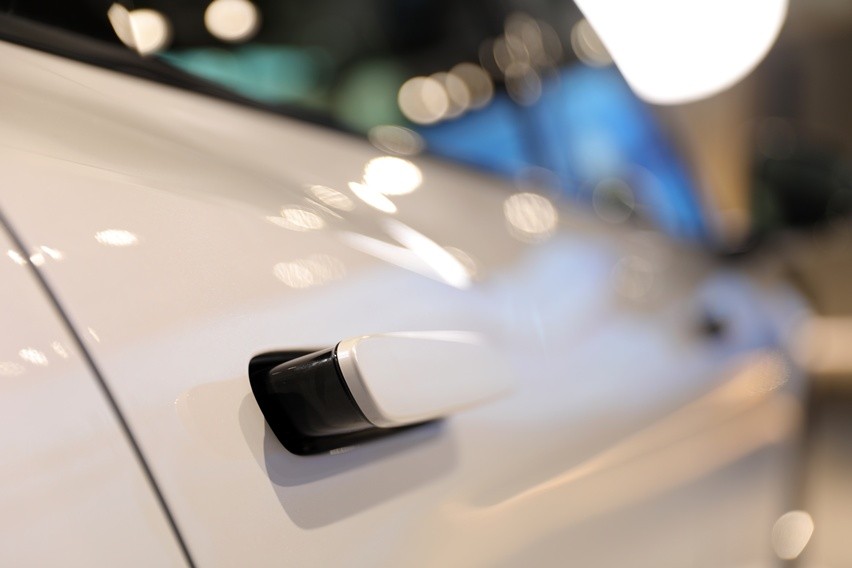 Cina Larang Desain Gagang Pintu Mobil Tersembunyi Mulai 2027