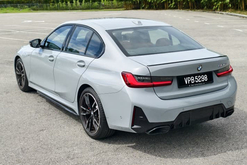 BMW M340i 50 Jahre rear view