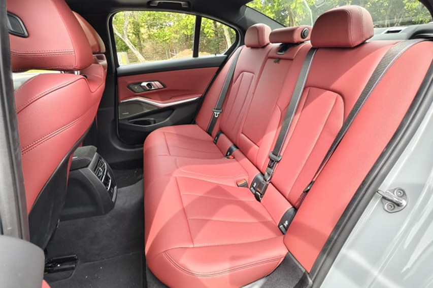 BMW M340i 50 Jahre rear seats view
