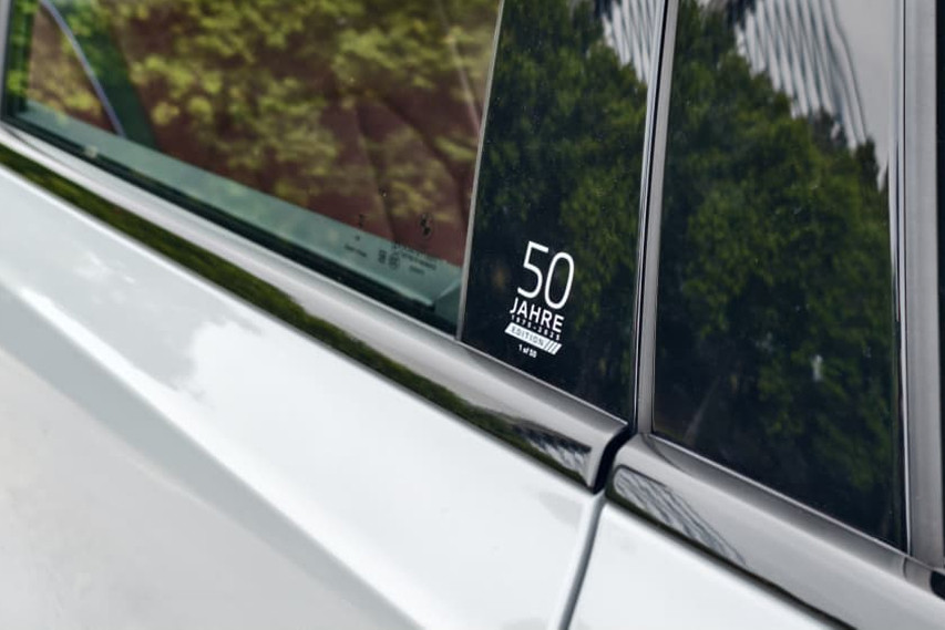 BMW M340i 50 Jahre badge view