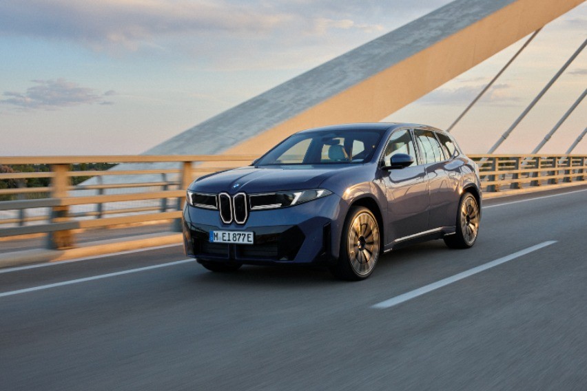 Qualcomm dan BMW Bikin Sistem Otonomus Ride Pilot di iX3