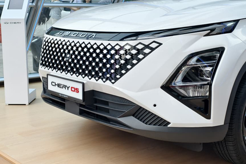 Chery 05 front grille view