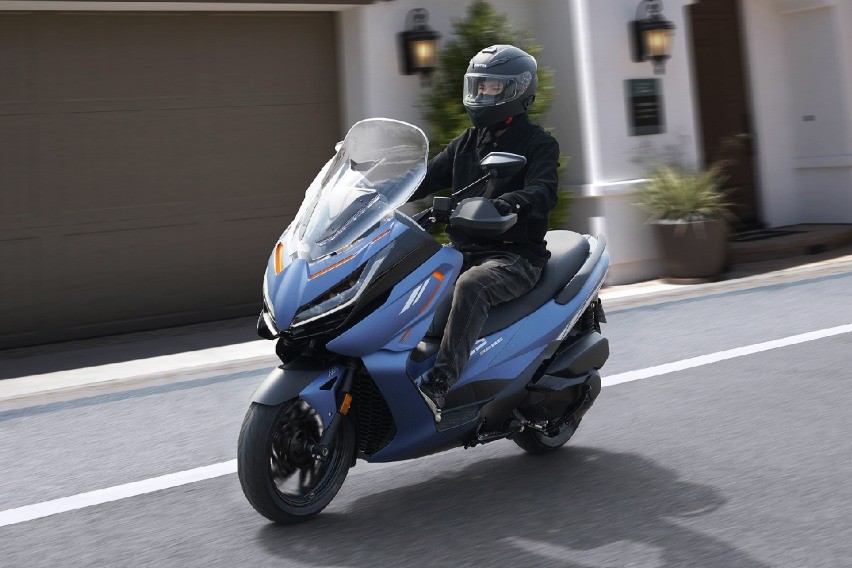 Zontes Mengaspal di Indonesia, Skutik Bongsor yang Dijual Ratusan Juta