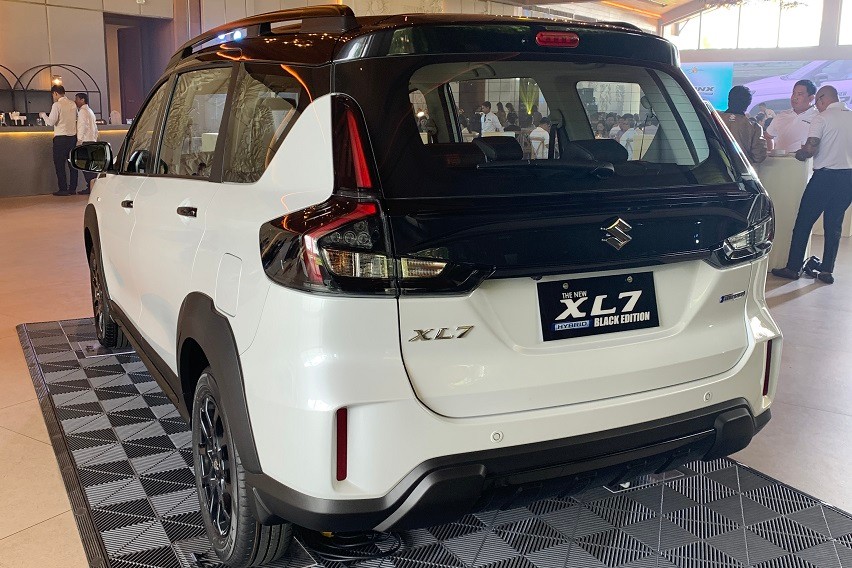 Suzuki XL7 Black Edition