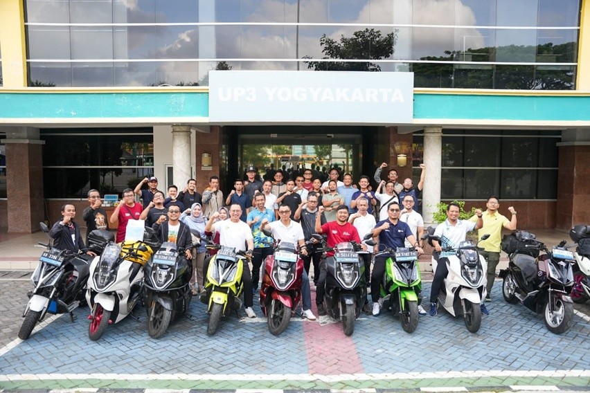Alva Owners Club Mengampanyekan Motor Listrik dengan Touring Jakarta-Bali