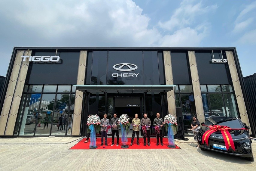 Chery Resmikan Diler Terbaru di PIK 2, Tawarkan Fasilitas 3S