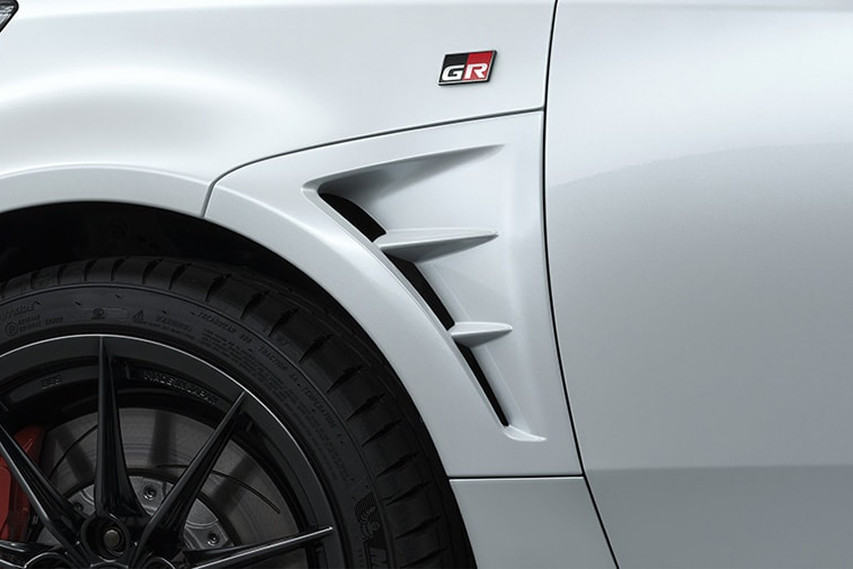 GR Yaris Aero performance package fender view