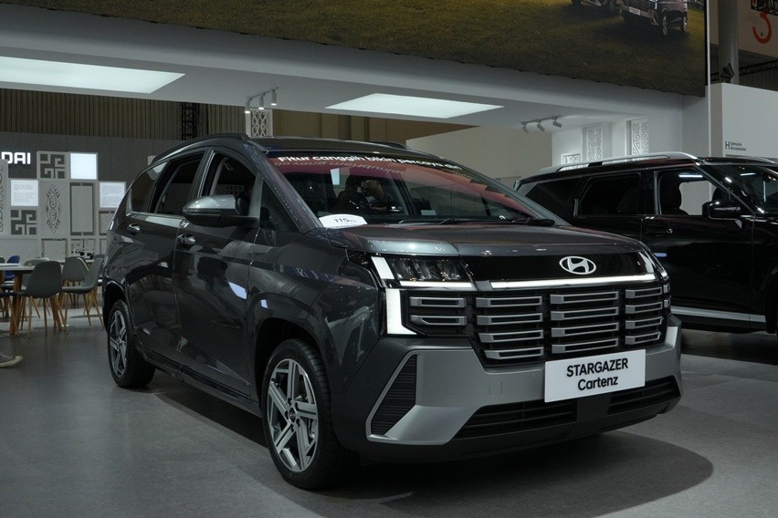 Hyundai Stargazer Cartenz