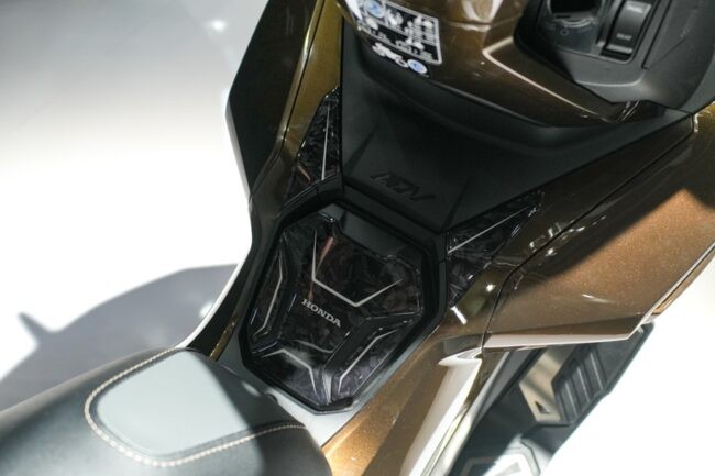 2025/09/Aksesori-Resmi-AHM-New-Honda-ADV160-4.jpg
