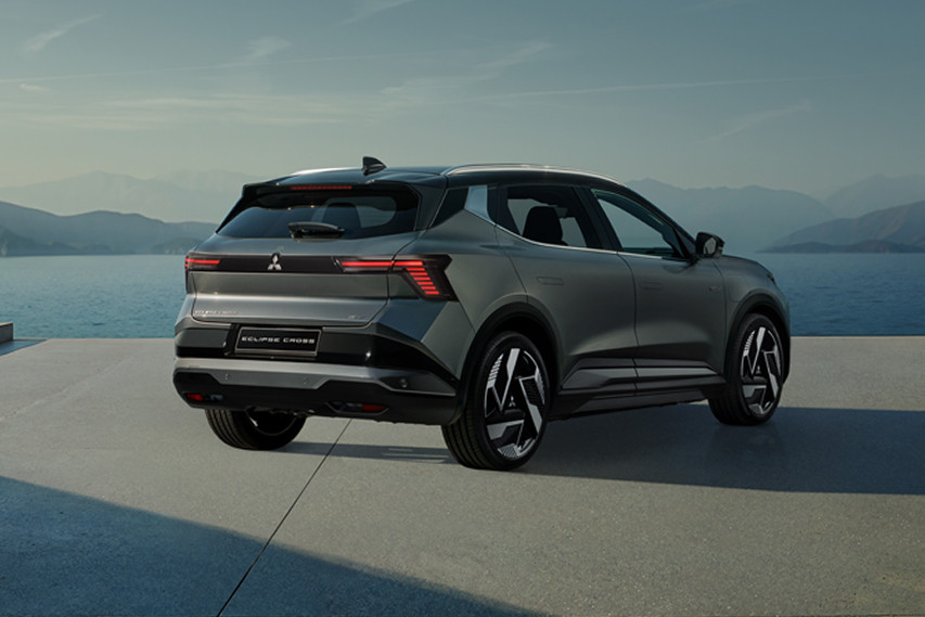 Mitsubishi Eclipse Cross rear view