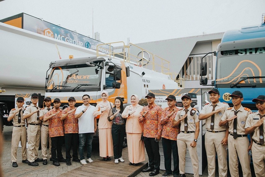 DCVI donasi mesin bus untuk SMK