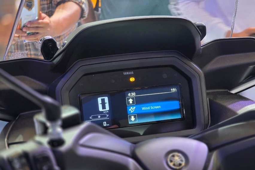 Yamaha XMax Tech Max IMOS 2025