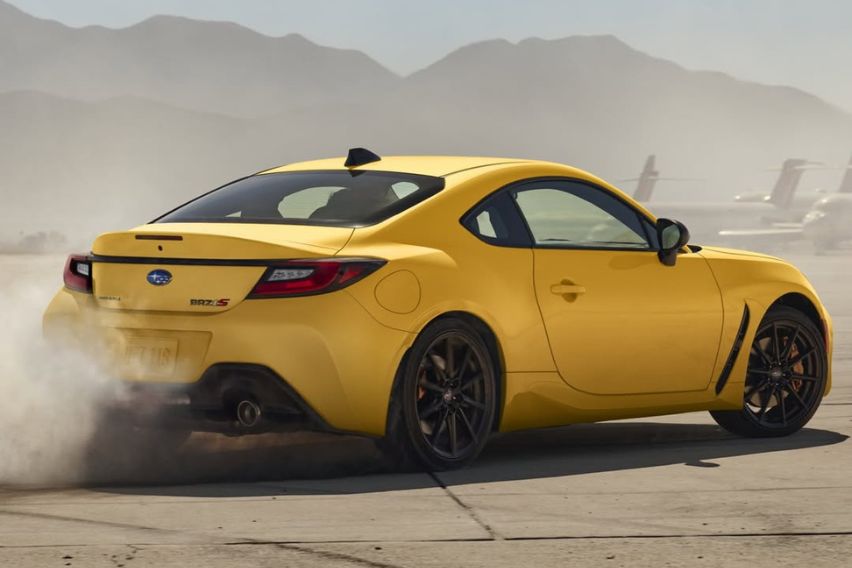 Subaru BRZ Series. Yellow