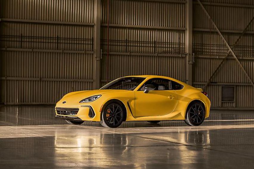Subaru BRZ Series. Yellow
