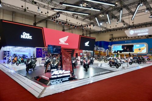 Honda ADV160 Roadsync Jadi Bintang di IMOS 2025