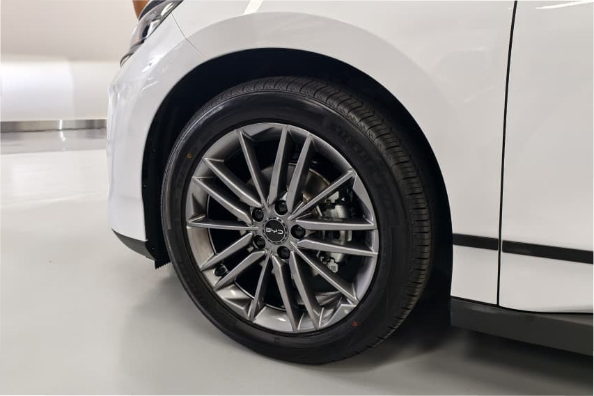 BYD Seal 6 wheel view Malaysia
