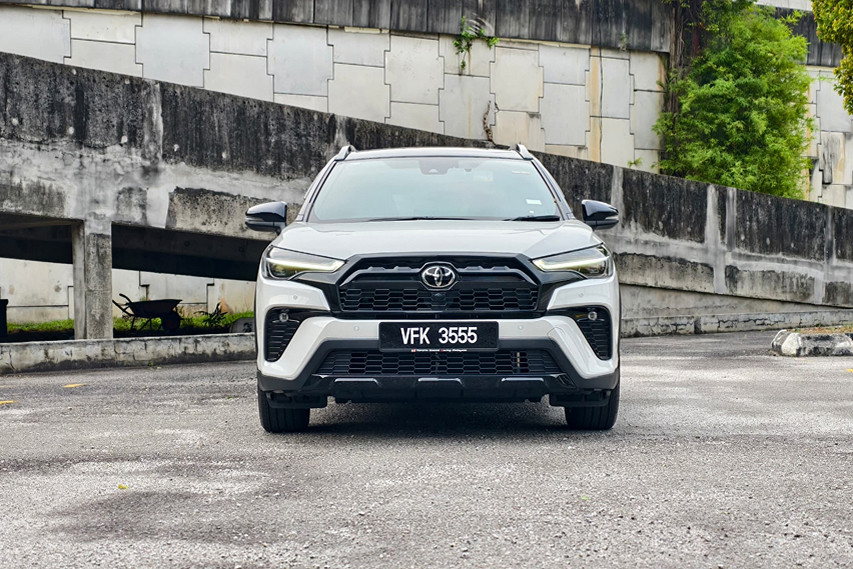 Toyota Corolla Cross GR- Sport front grille view