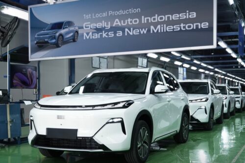 Geely Mulai Perakitan Lokal di Pabrik Handal Motor Purwakarta Geely Mulai Perakitan Lokal di Pabrik Handal Motor Purwakarta