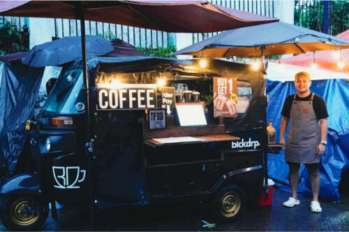 Coffee shop owner finds ideal business partner in Bajaj Maxima Z Coffee shop owner finds ideal business partner in Bajaj Maxima Z
